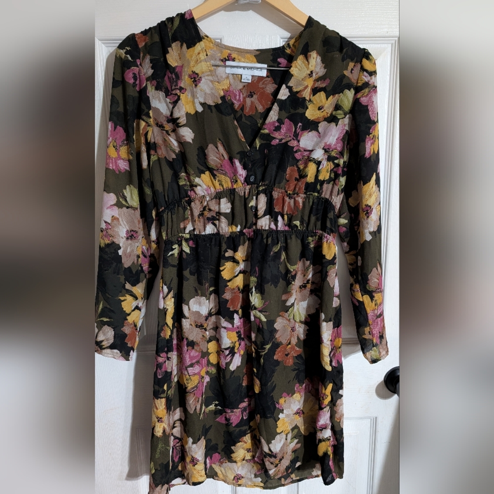 Emma And‎ Michelle Floral Print Dress Size Small 0087